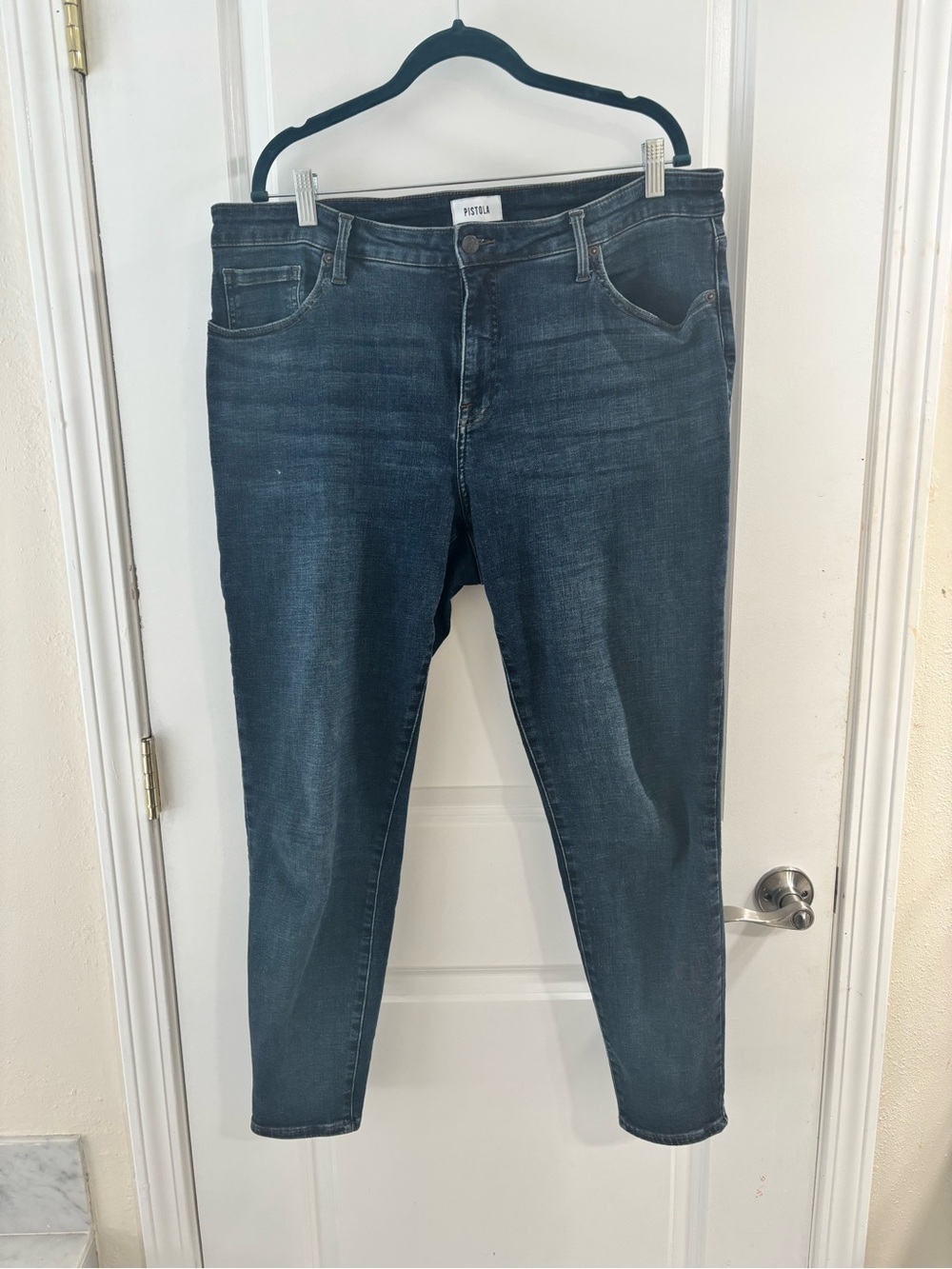 pistola Dark Blue Cropped High-Rise Jeans